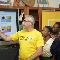 Social Online Learning